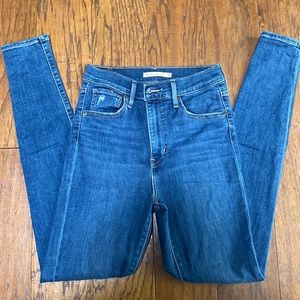 Levi skinny jeans